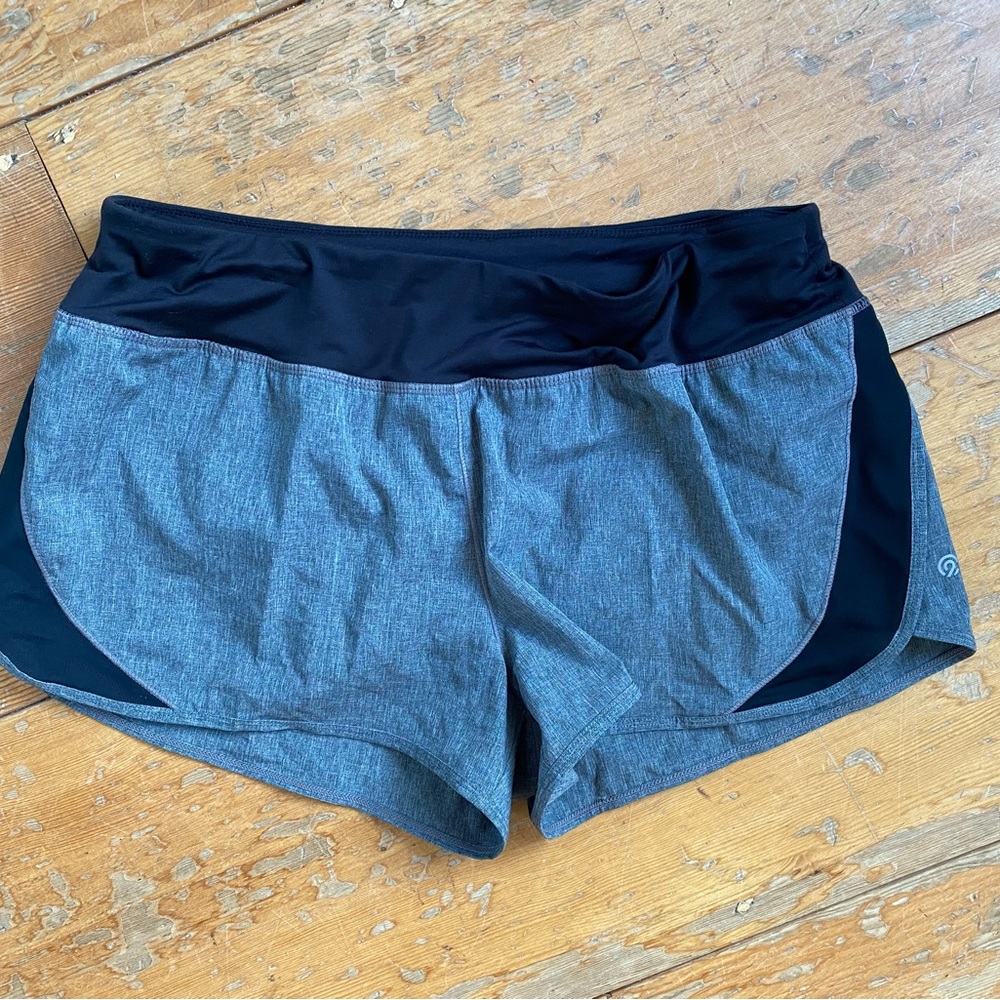 Champion Running Shorts - L